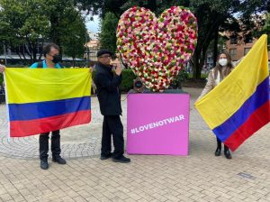 Colombia se suma a la campaña mundial #LoveNotWar