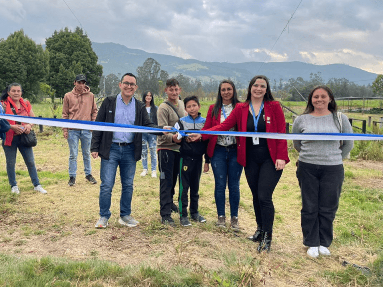 La floricultura fortalece la inclusión y el bienestar comunitario con la adecuación y reparación del invernadero municipal de Sopó