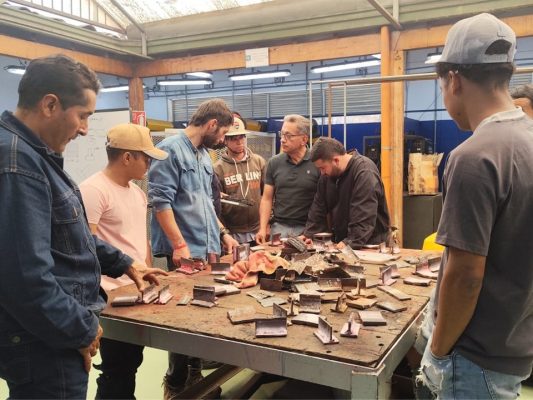 Asocolflores y el SENA fortalecen las competencias del talento humano del sector floricultor en Antioquia