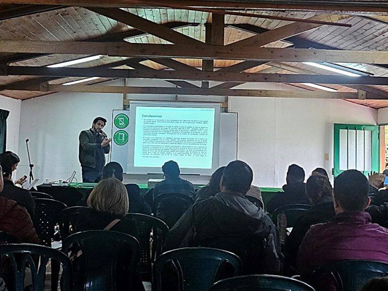 Ceniflores y sus aliados presentan dos tecnologías para el manejo sostenible de Botrytis en rosas