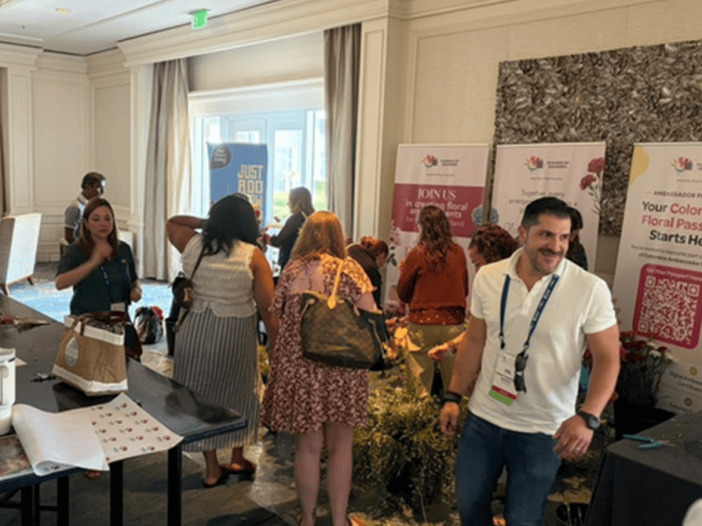 Flowers of Colombia fortalece alianzas estratégicas para el sector en la Convención Anual de la SAF